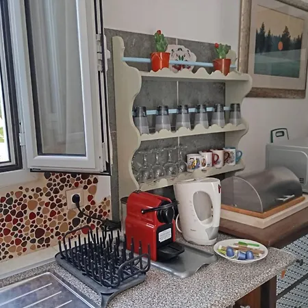 Athinas Art House * 科林比亚